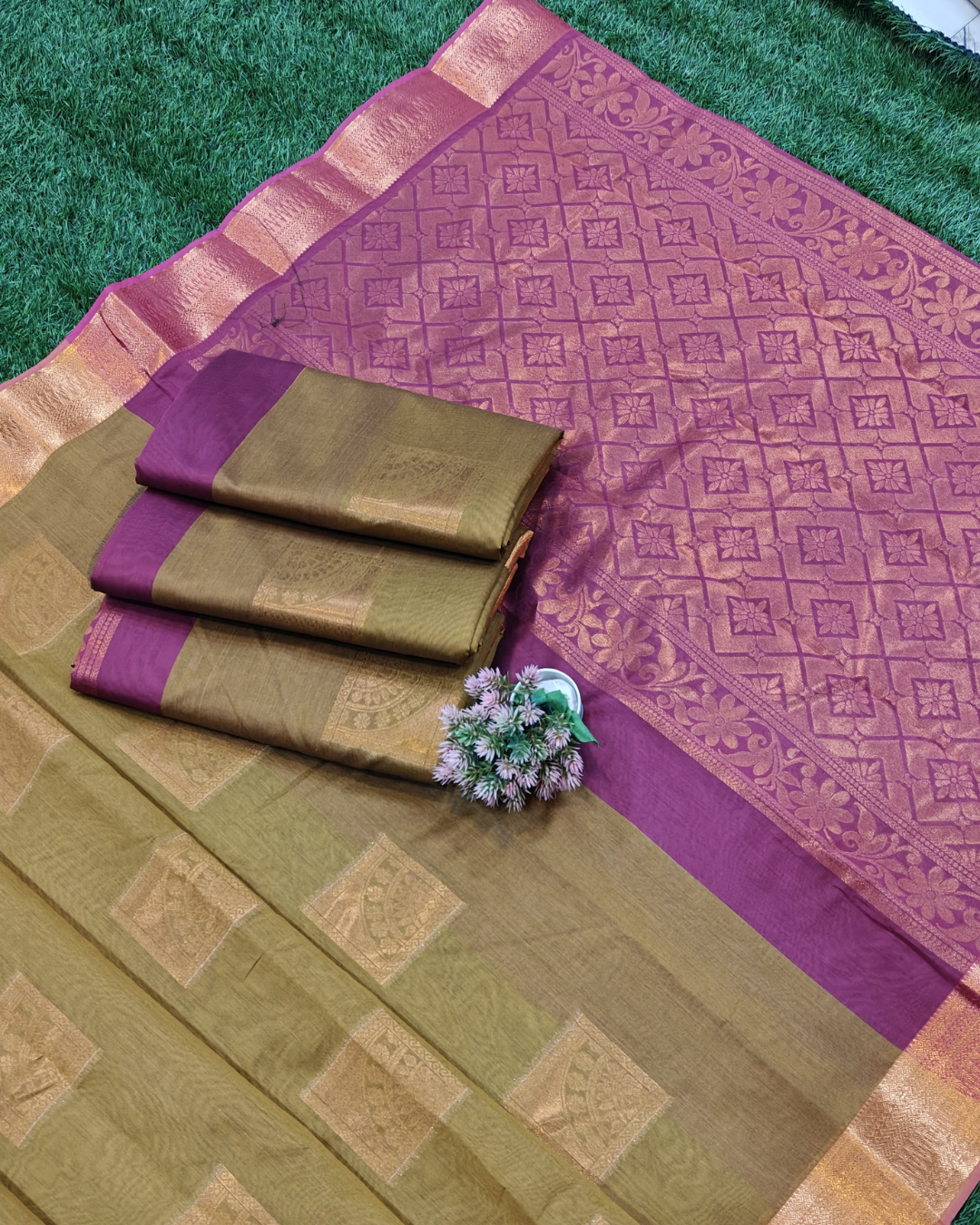 Elegant Cotton Saree with Copper Jari Work