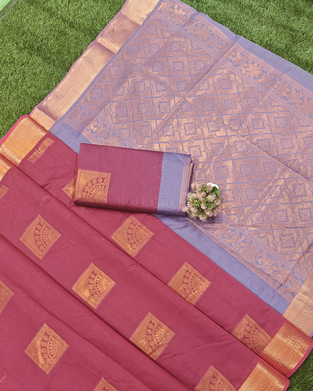 Elegant Cotton Saree with Copper Jari Work